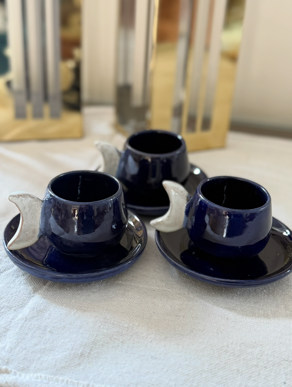 “Qamar” cups